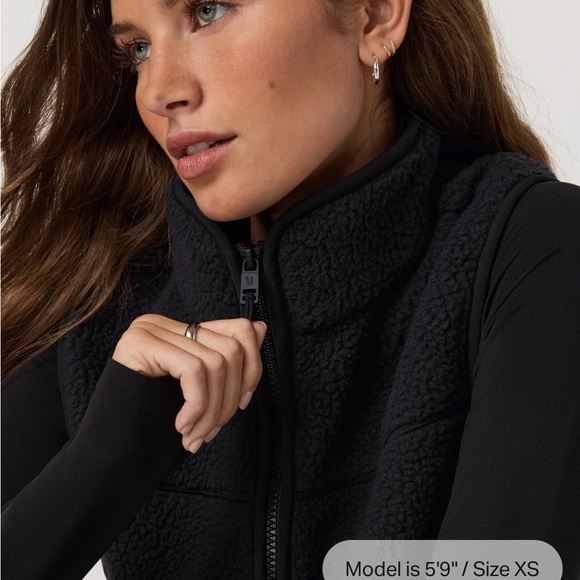 NWT Vuori Alpine Vest - S in Black - Picture 5 of 7